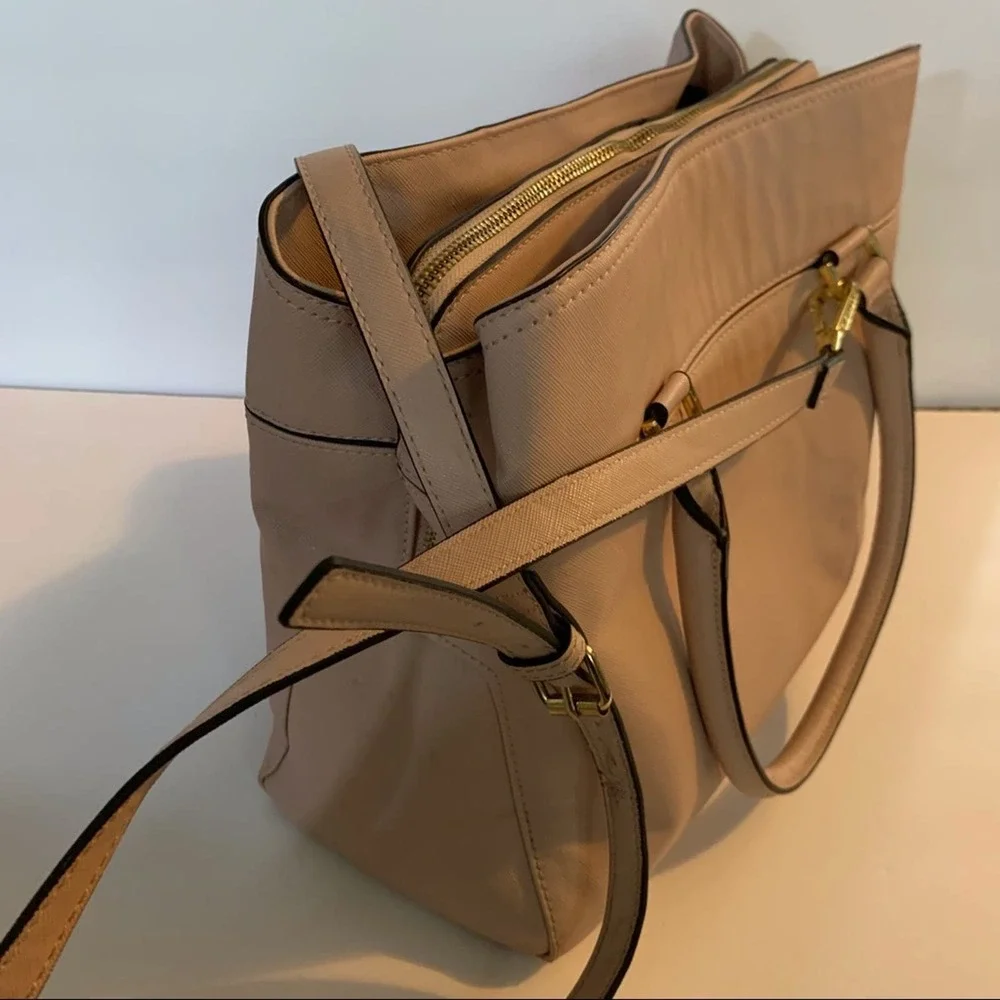 EUC Steve Madden Blush Pink Satchel Work Handbag & Clip on Change Purse Key Ring - Picture 5 of 15